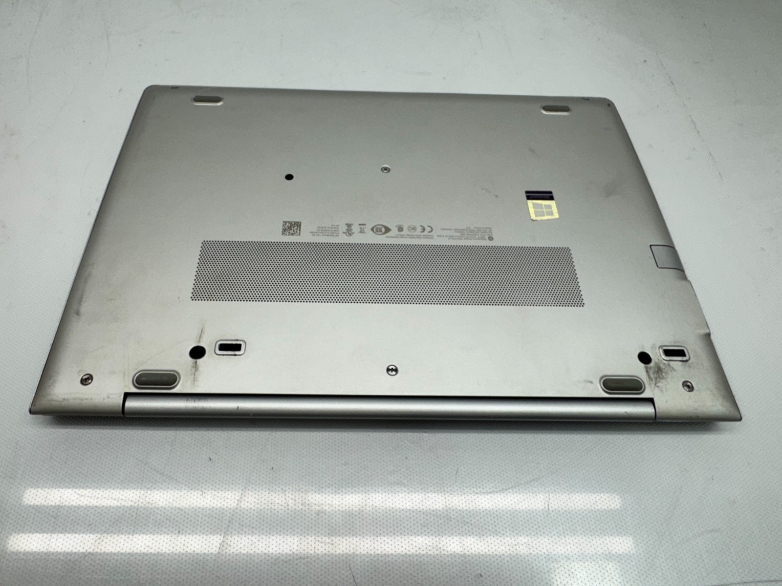 HP Probook 745 G5 Ryzen 7 2700U@2.2GHz 16G 256 SSD 1920 x 1080 *READ*