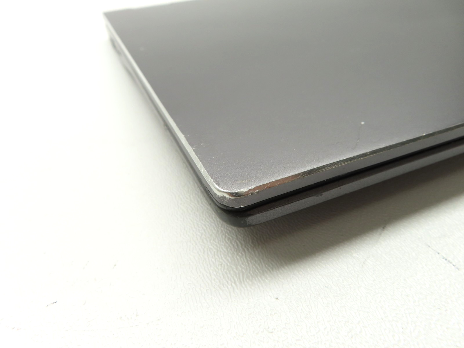 Acer Chromebook Spin 713 CP713-2W 13.5″ Intel i5-10210U 8GB RAM 128GB SSD