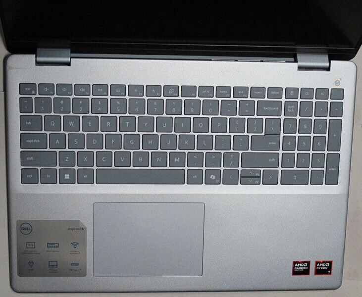 Dell Inspiron 16 5645 16″ AMD Ryzen 7 8840U 1TB SSD 16GB RAM