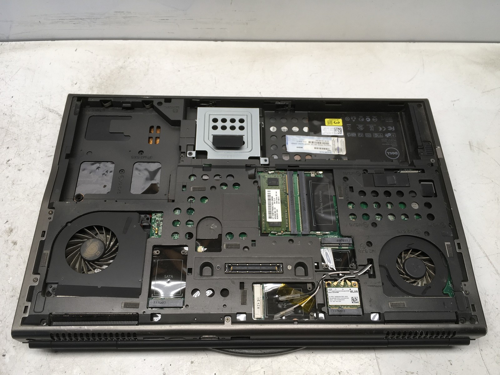 Dell Precision M6600 Intel i7-2860QM 2.5GHz 10 GB NO HDD No Batt