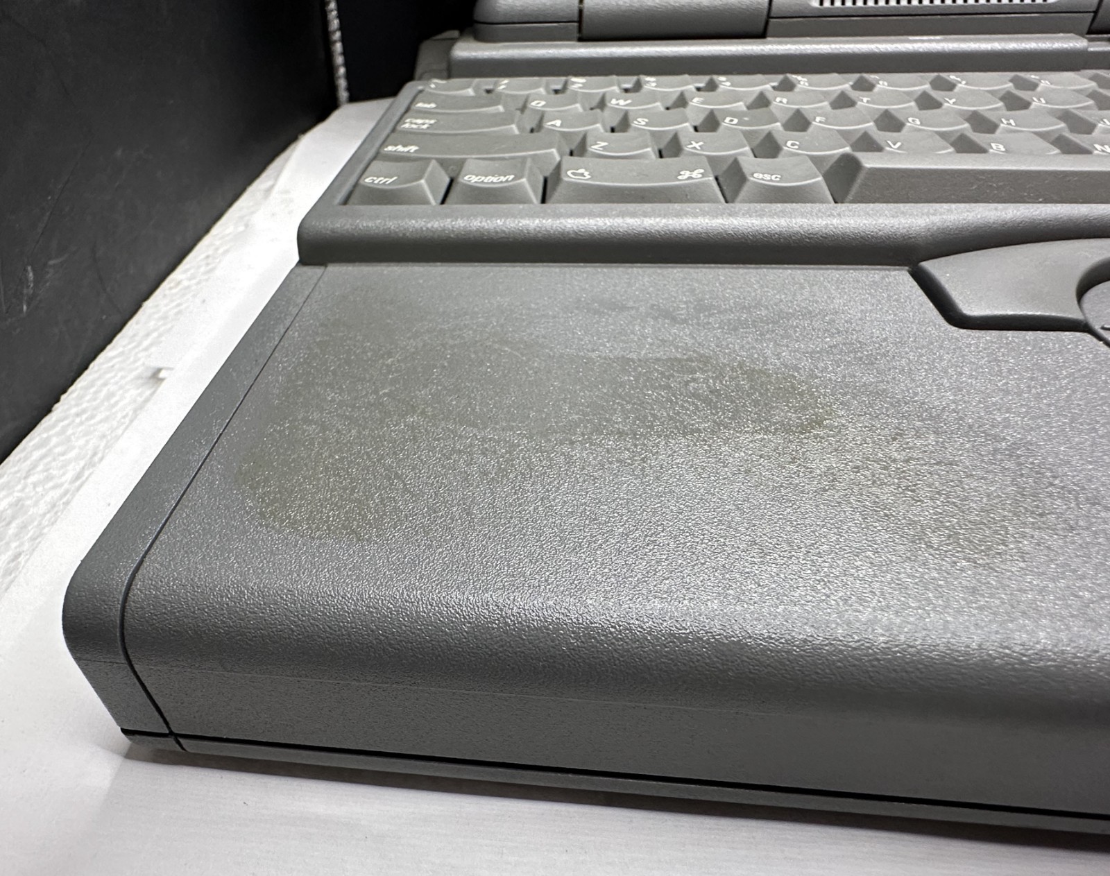 APPLE MACINTOSH POWERBOOK 160 VINTAGE LAPTOP STRICTLY For Parts or Repair