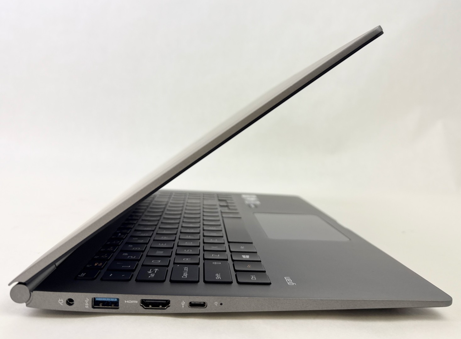 LG Gram 15Z995-R.AAS9U1 15.6″ FHD Touch i7-10510U 16GB 1TB SSD W11H Laptop