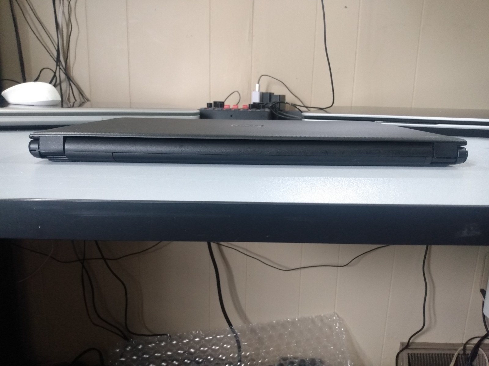 Dell inspiron 15-3567 windows 10 laptop