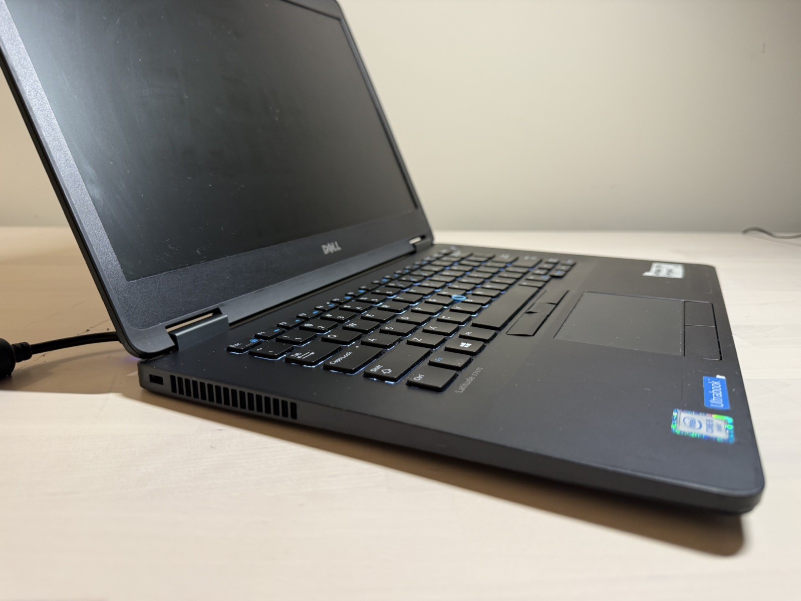 Dell Latitude E7470 Laptop Intel Core i5 6th Gen No HD/OS/AC Adapter