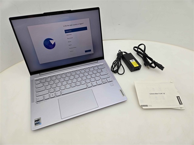 Lenovo Slim 7 14IRP8 Notebook 14″ i7-1360P 16GB 1TB SSD 83A40003US