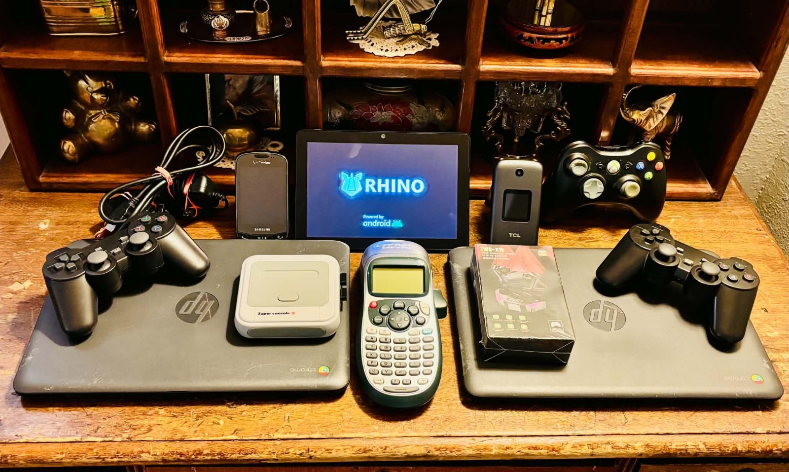 Working Tech Lot: 2 HP Chromebooks, Retro Console, Tablet, Phones, Label Maker