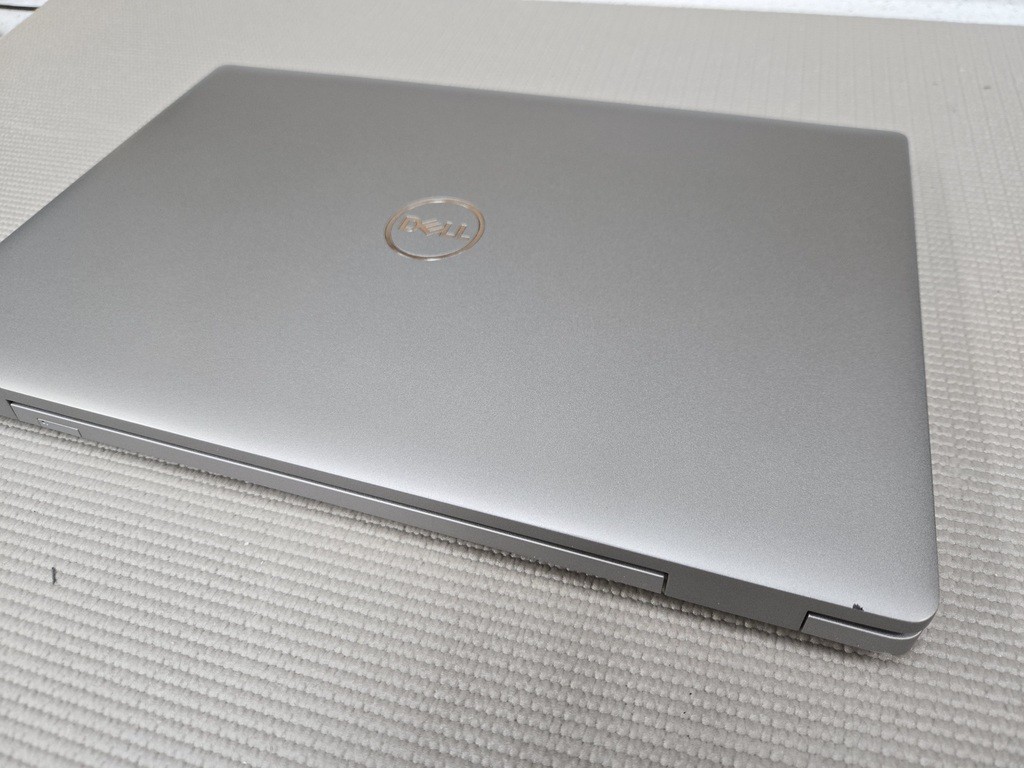 Dell Latitude 5530, Intel i5-1245U Laptop for Parts & Not Working