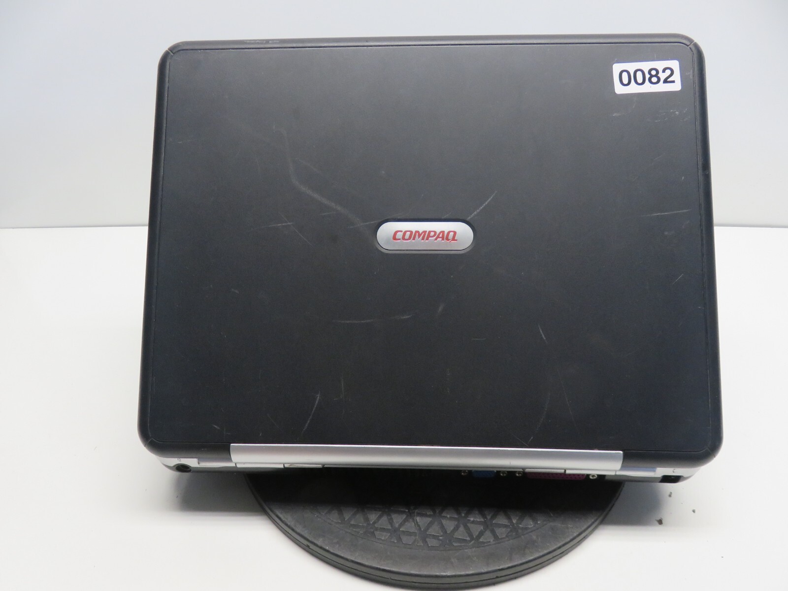 HP Compaq Presario R3000 R3200 Laptop AMD Athlon XP 512MB Ram No HDD or Battery