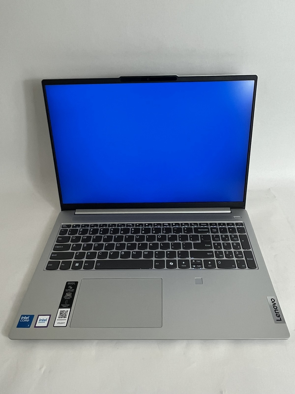 Lenovo IdeaPad Slim 5 16IRU9 CORE 7 150U 1.8GHz 8GB RAM 512GB Windows 11