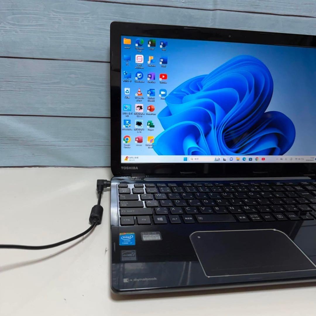 TOSHIBA Dynabook Laptop Windows 11 Pro 64 bit Core i5 SSD 128GB Black Used Japan