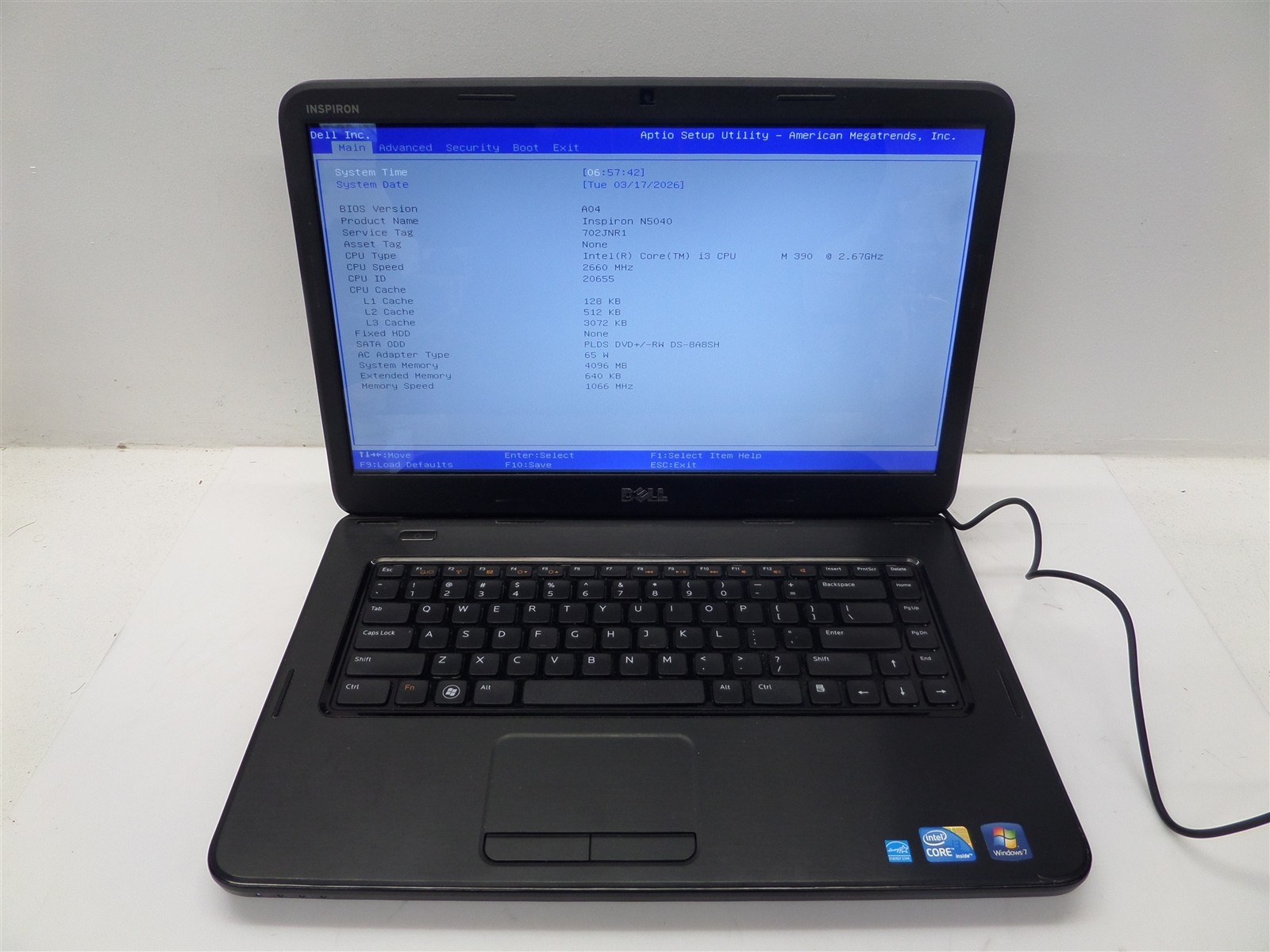 Dell Inspiron N5040 15.6″ Laptop w/ i3-M390 2.67GHz CPU 4GB RAM – No HDD/OS
