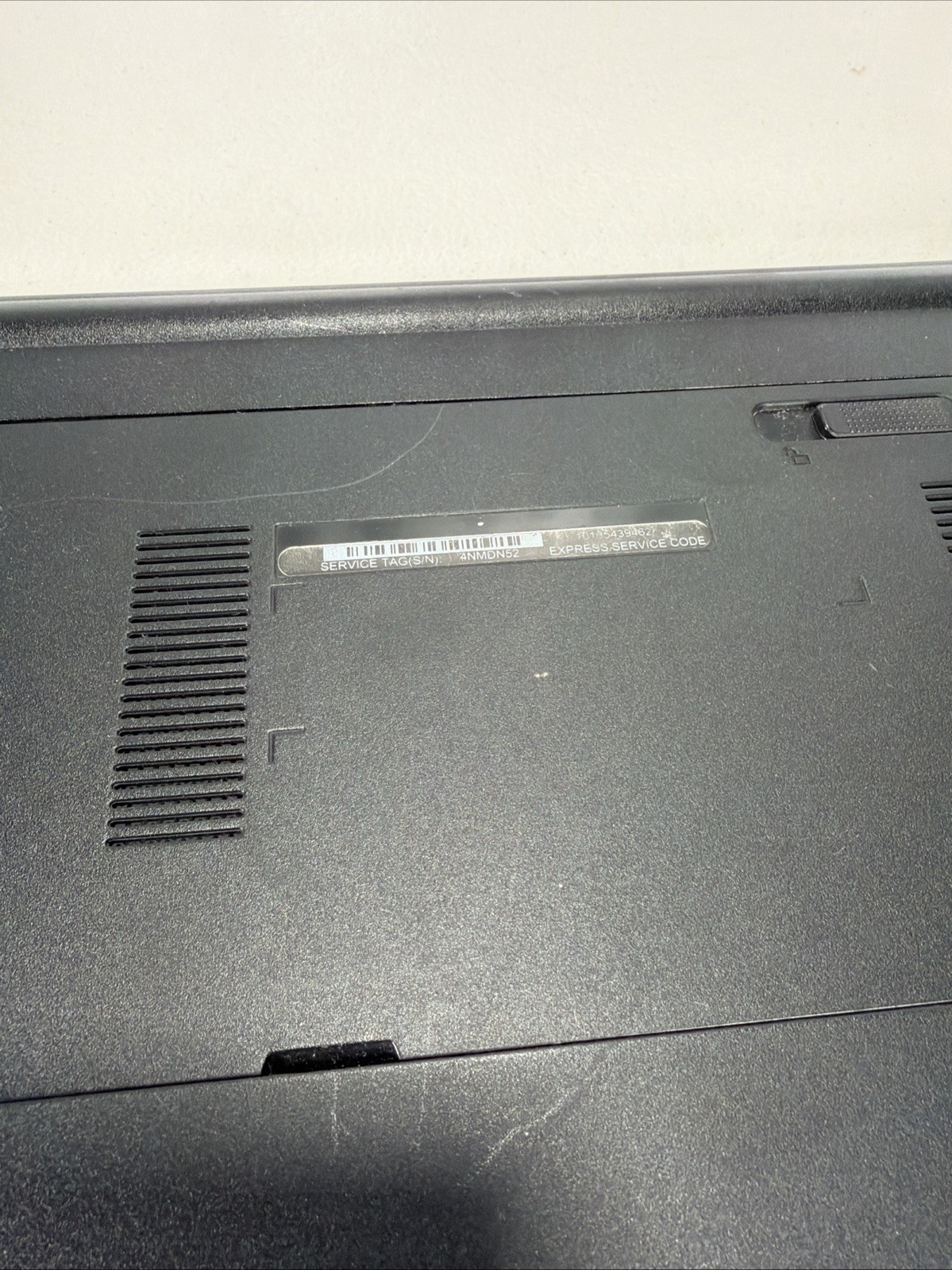 Dell Inspiron 15 P47F – FOR PARTS Unknown Condition