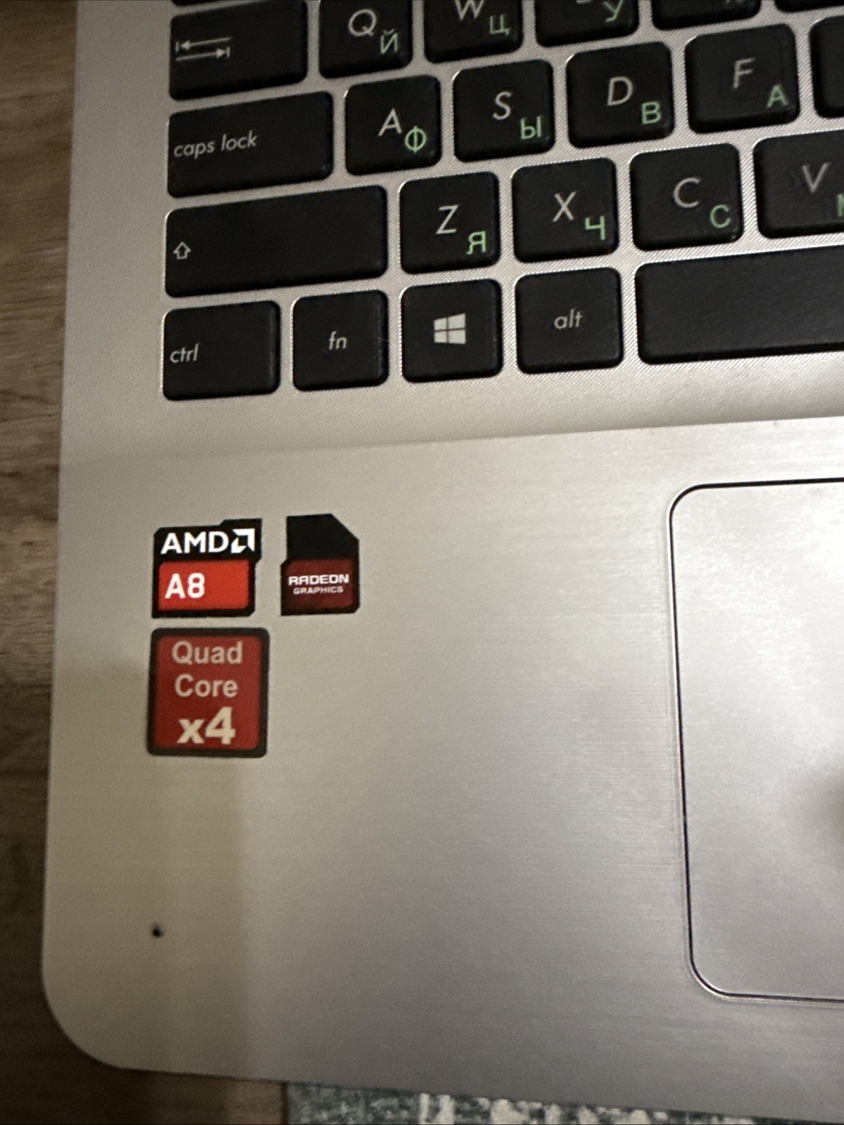 ASUS X555Y AMD A8-7410, R5 Graphics(1Gb),6Gb Ram SSD240Gb RussianKeyboard No OS