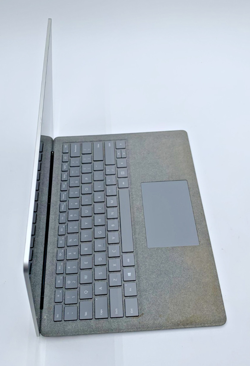 Microsoft Surface Laptop 2 1769 i5-8350U 1.7GHz 256GB SSD 8GB DDR3 Silver C/Dent
