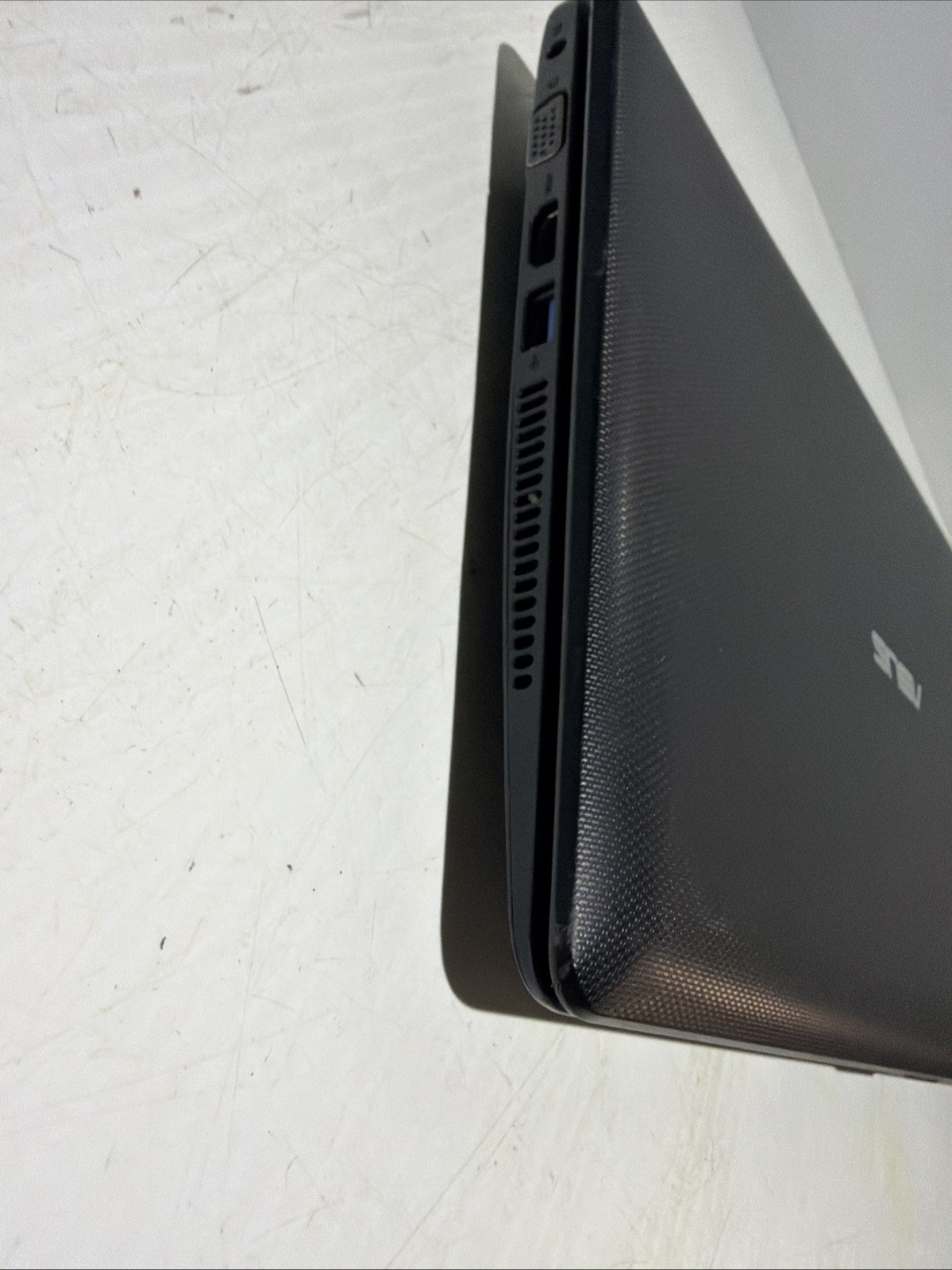 Asus X200CA 12″ Touch Laptop Celeron 1007U 4gb Ram 320gb HDD Windows 10 Home