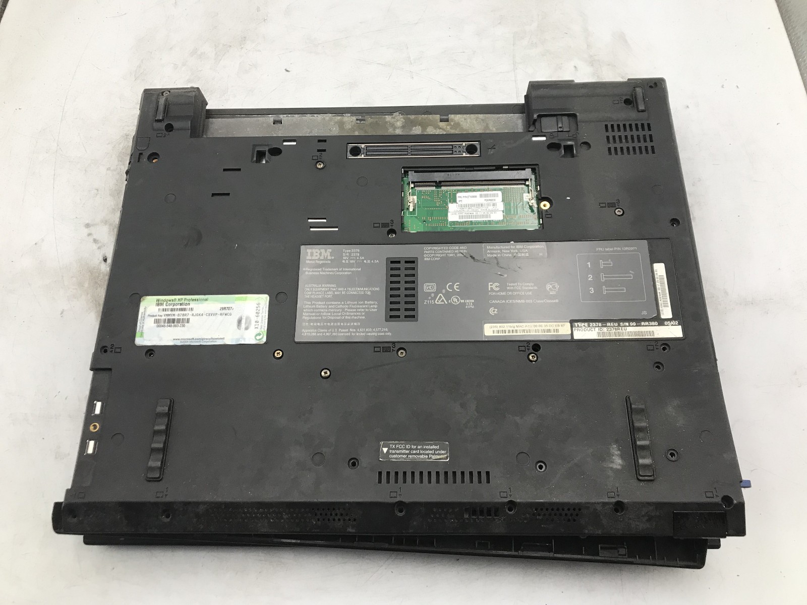 IBM THINKPAD T42 – FOR PARTS/REPAIR – INTEL CENTRINO – NO RAM – READ DESC – BB