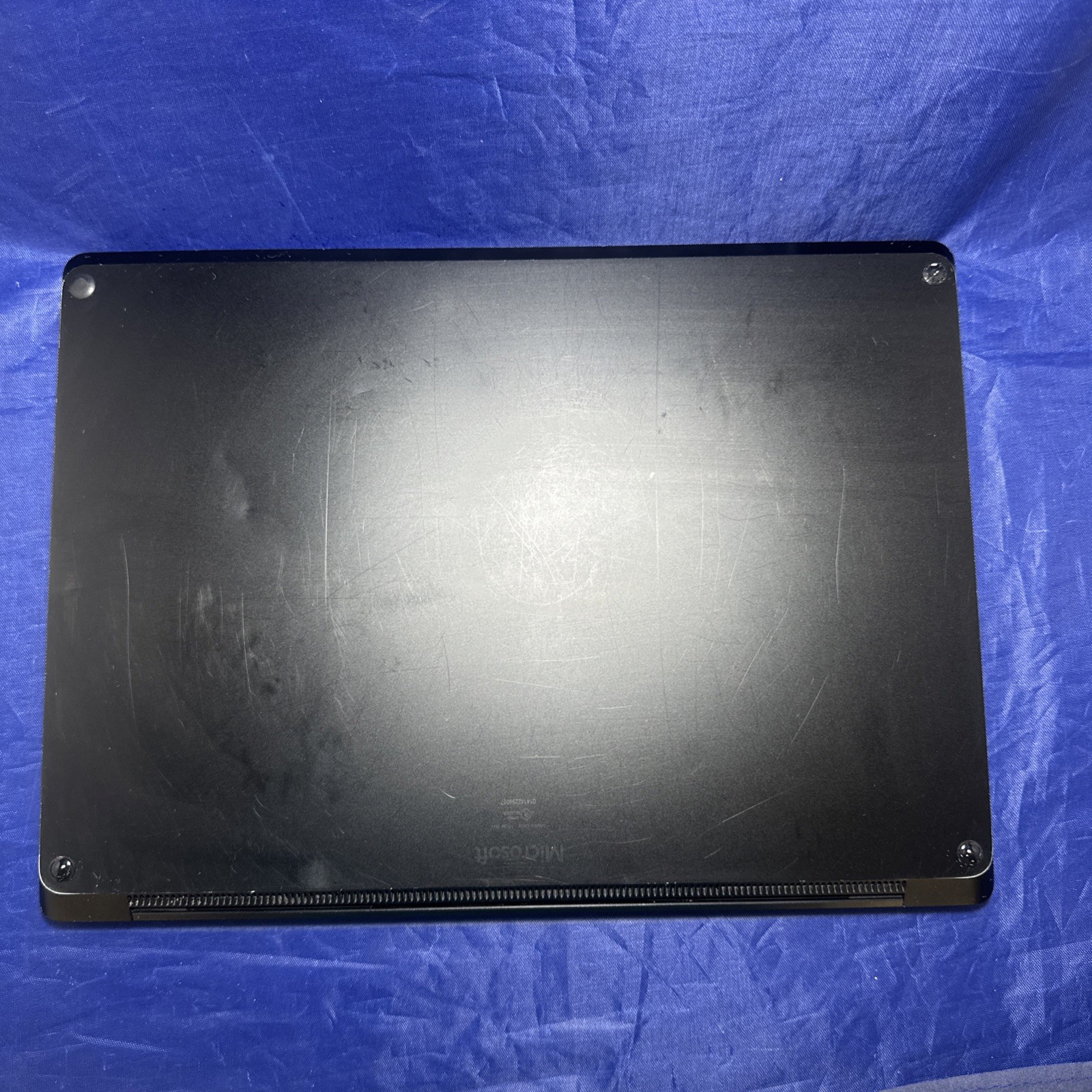 Microsoft Surface Laptop 3 13.5” 16GB 256GB i7-1065G7 1.30GHz Win 11 Pro