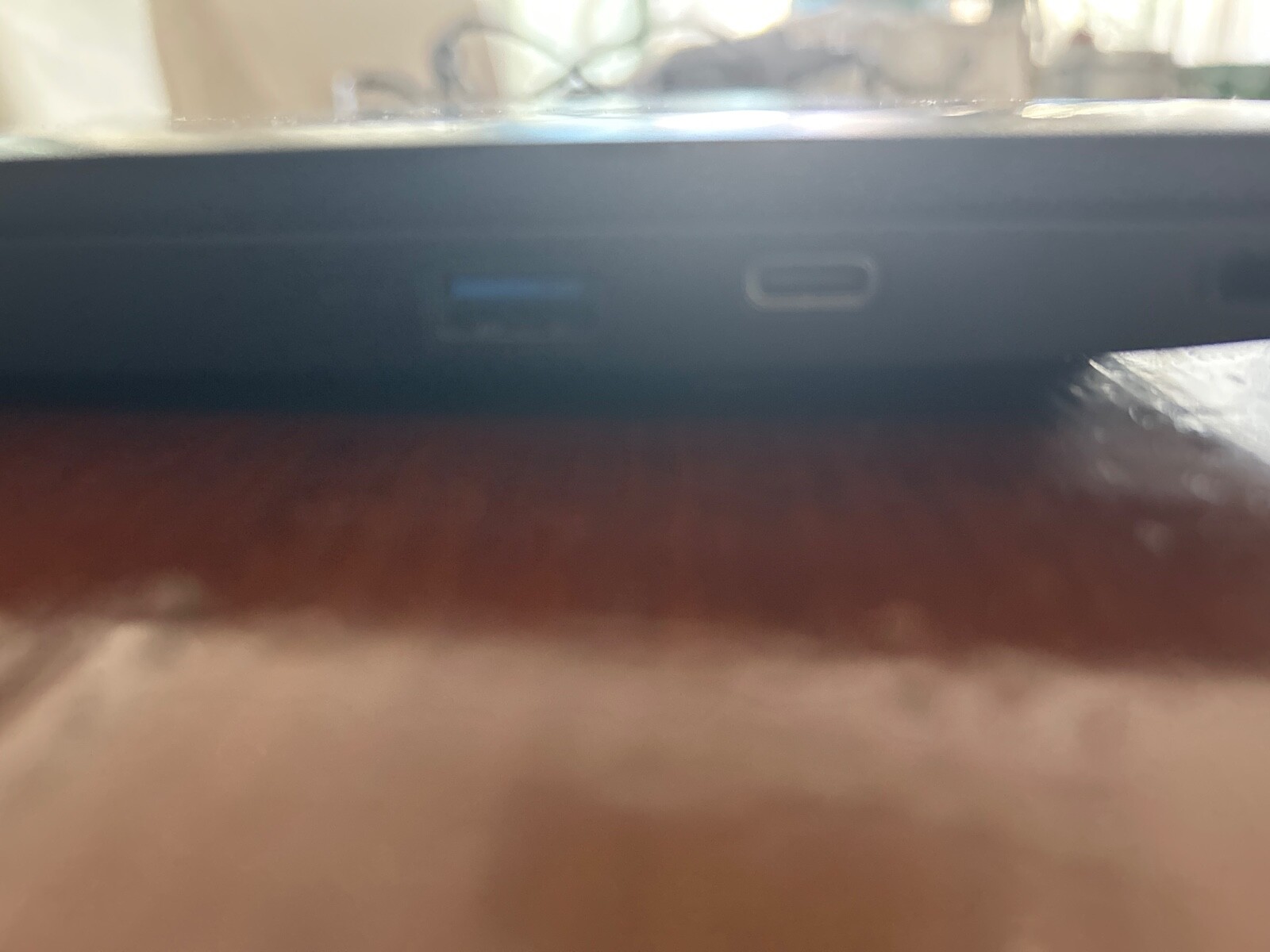 Lenovo chrome book small travel size or work chrome book smooth