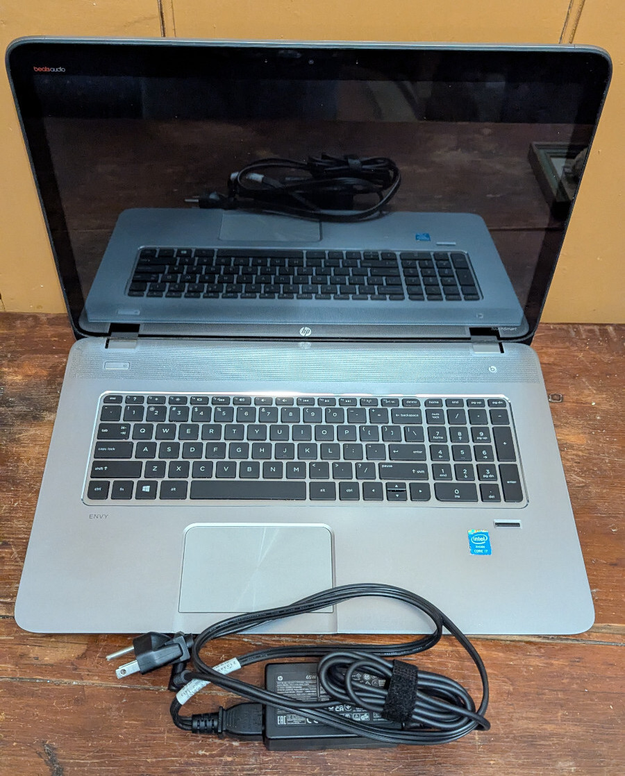 HP ENVY 17″ Laptop 8G 1TB i7-4700MQ – Touch Beats WORKS – Issue is Broken Hinges
