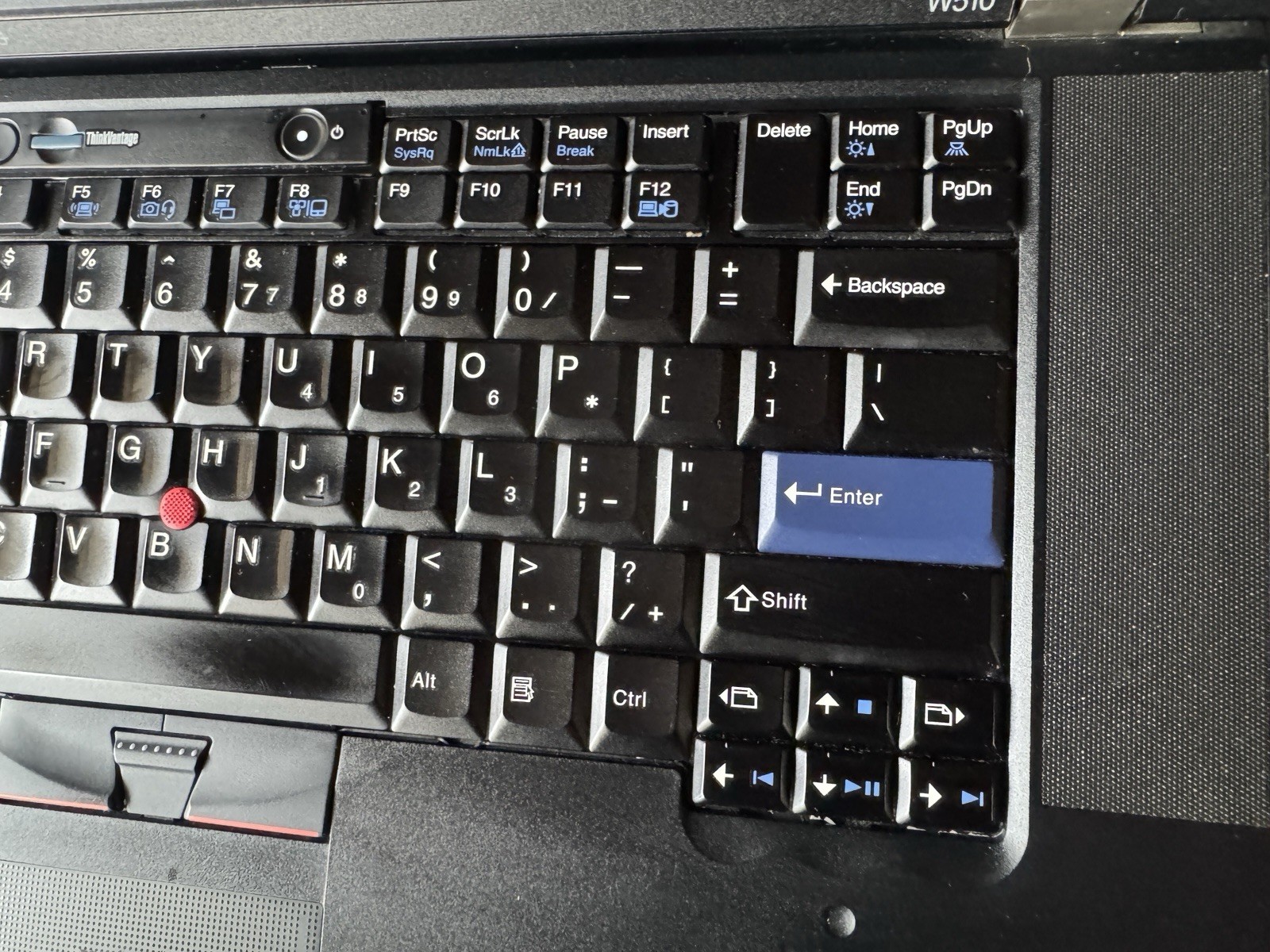 Lenovo ThinkPad W510 15.6″ Intel i7-Q720 1.60GHz 6GB 256GB SSD NVIDIA FX 880M
