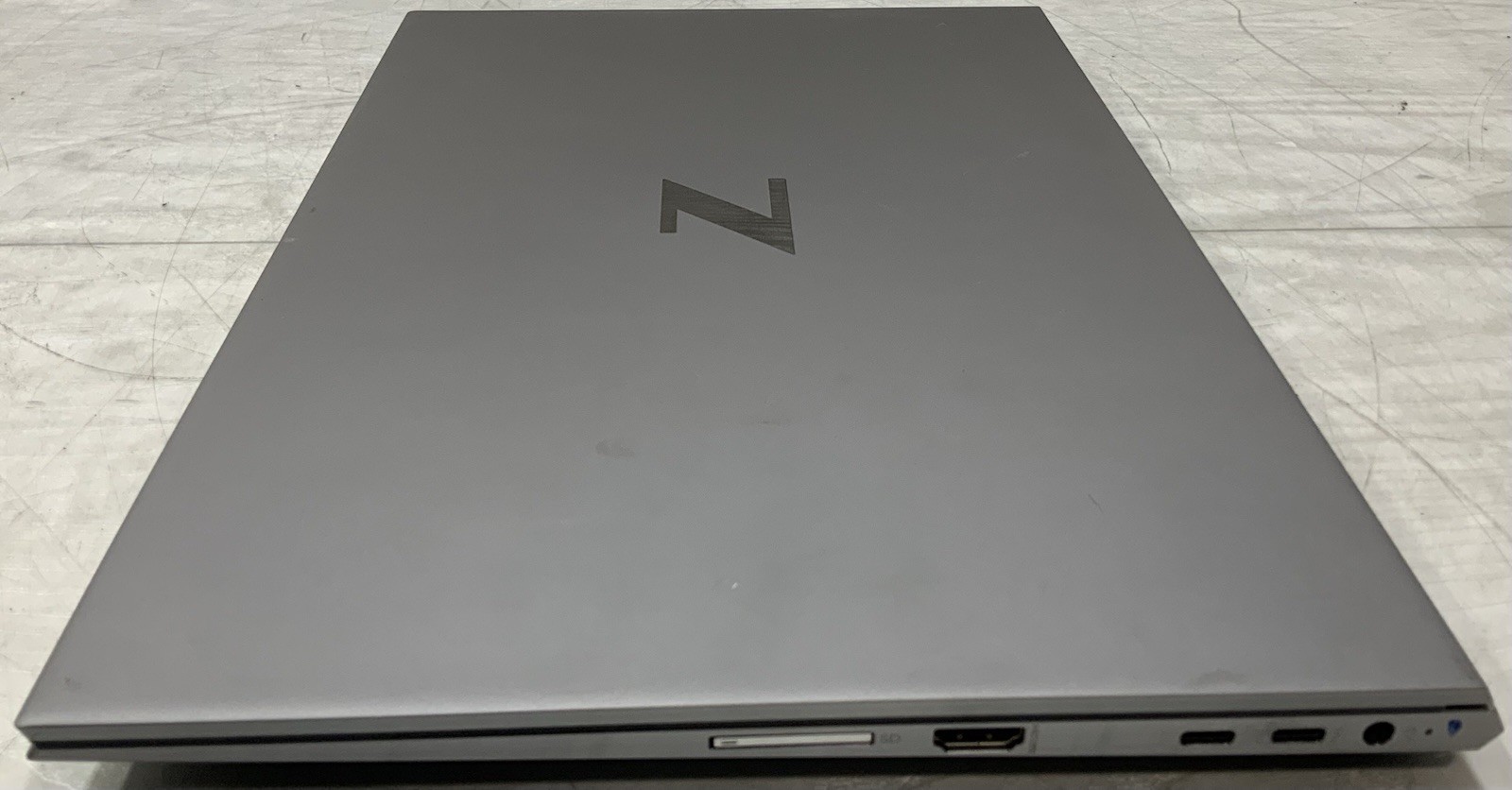 HP ZBook Studio G7 i7-10850H 2.70GHz, 512GB SSD, 32GB RAM, Quadro T2000, Win10P