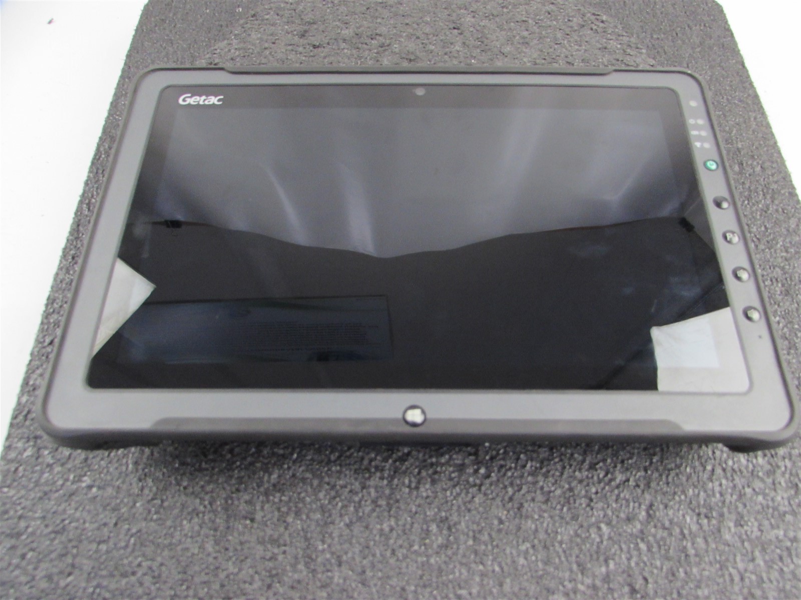 GETAC RUGGED TABLET F110 (G4) 1920X1080 FHD I5-7200U 128GB SSD 8GB RAM NO O.S