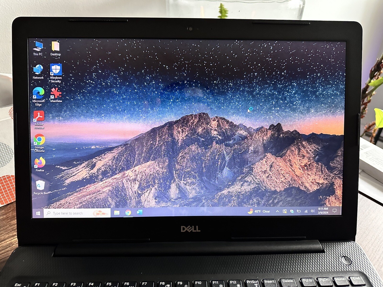 Dell Inspiron 3585 15.6 AMD Ryzen 3 2200U 2.5GHz 8GB Ram 256GB SSD Win 11 Home