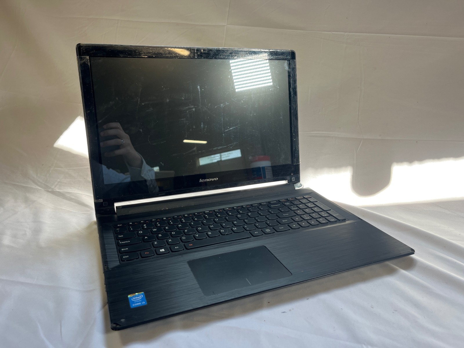 Lenovo Flex 2-15 i3-4030U 1.9GHz 6GB No Drive 15.6″