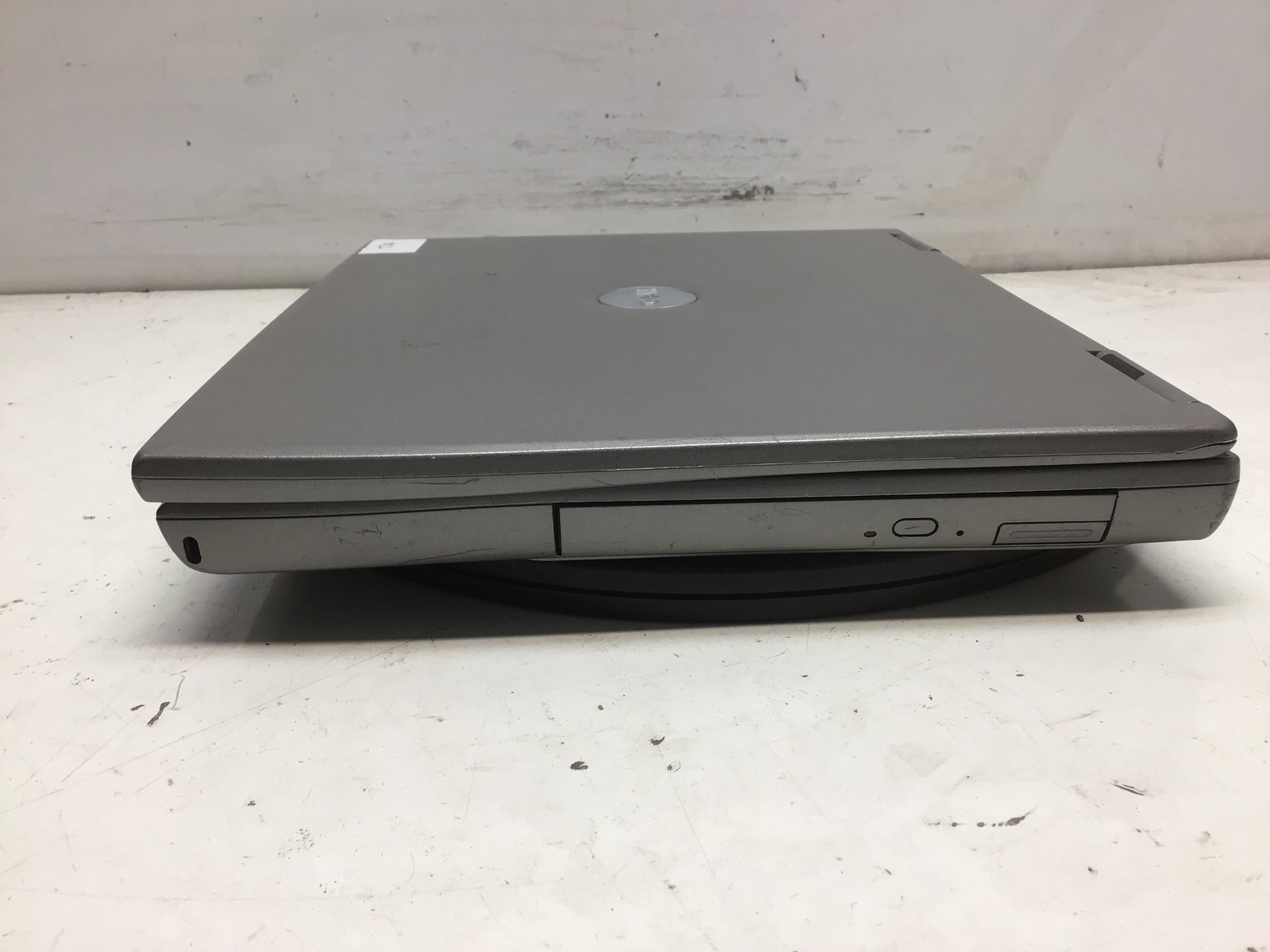 Dell Latitude D600 Intel Pentium M 1.60GHz 32MB NO HDD