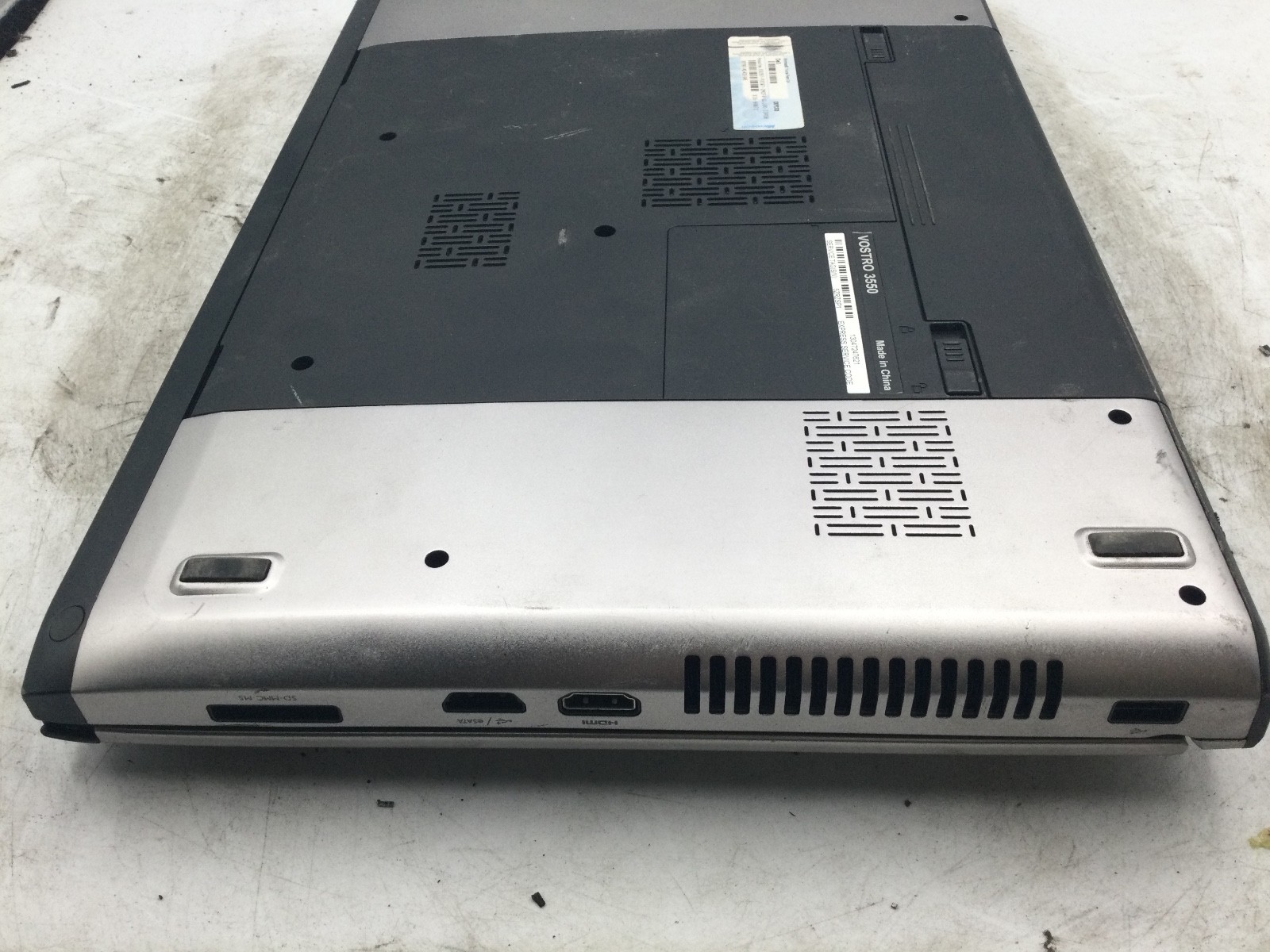 DELL VOSTRO 3550 – BOOTS TO BIOS – INTEL I3 2310M – 3GB RAM – 15″ – READ DESC-BB