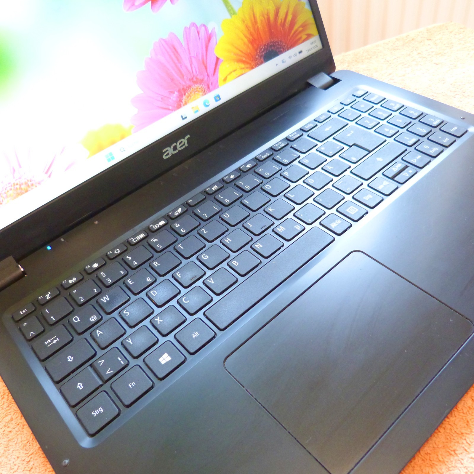 Acer A315 15″ Ultrabook l 8Gen Turbo Intel I Samsung SSD Windows 11 PRO HDMI