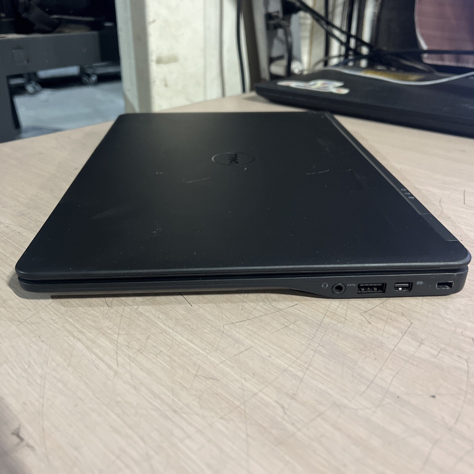 DELL LATITUDE E7250 INTEL CORE I5-5300U 2.30GHZ 4GB RAM NO HD