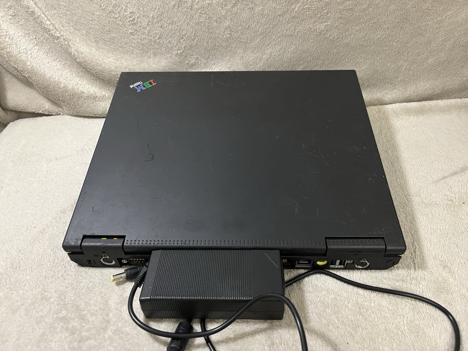 IBM T23 Type 2647 (Windows 2000, Pentium III Mobile, 256 MB RAM)