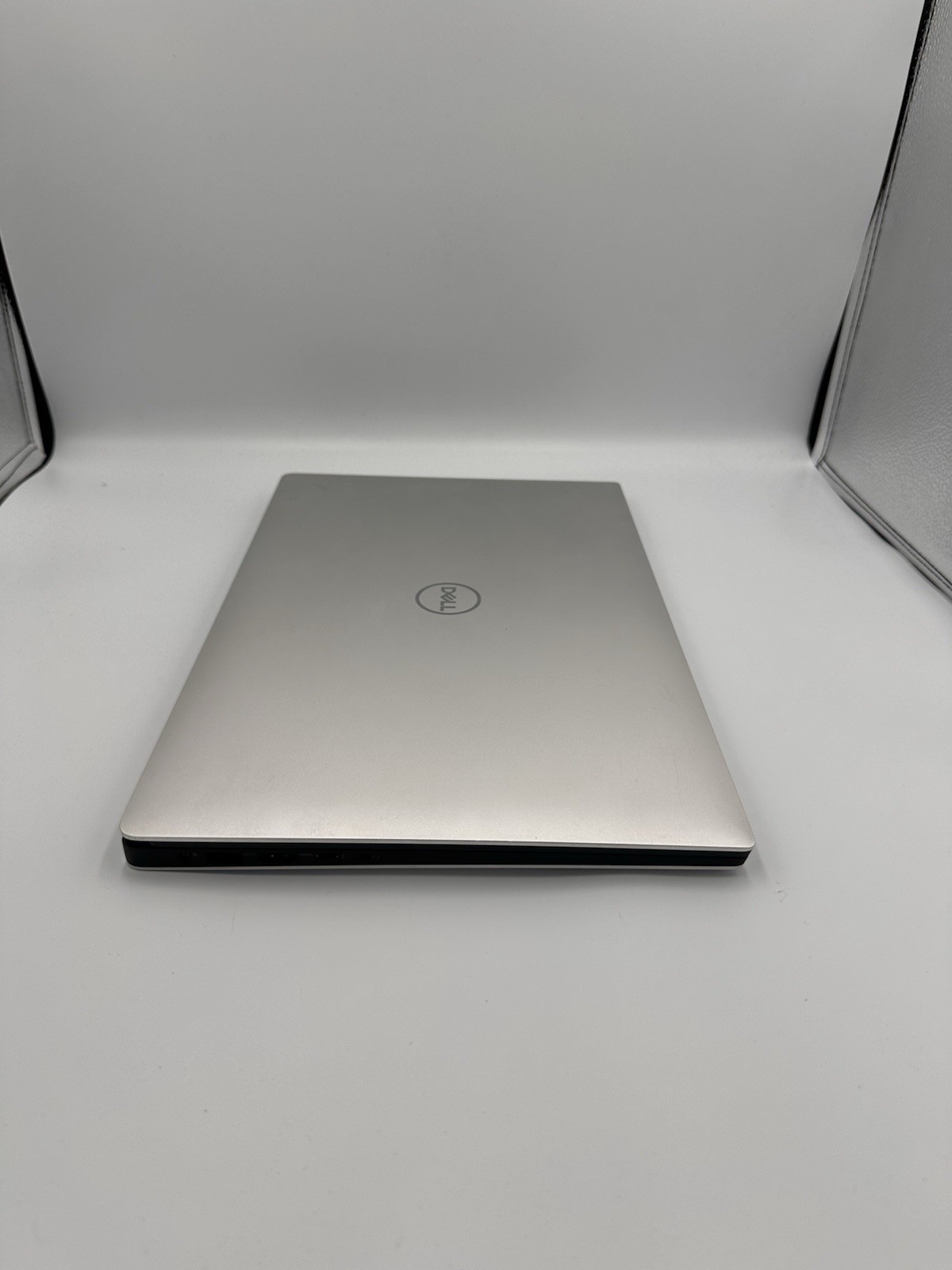 DELL XPS 15 7590 i7-9750H 16GB 1TB NVME GTX 1650 *READ DESCRIPTION*
