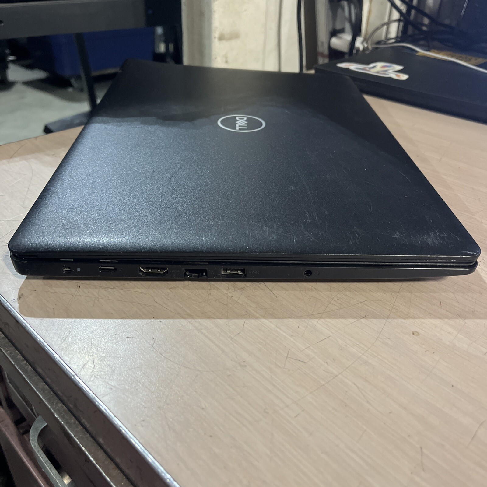 DELL LATITUDE 3590 INTEL CORE I5-8250U 8GB RAM NO HD