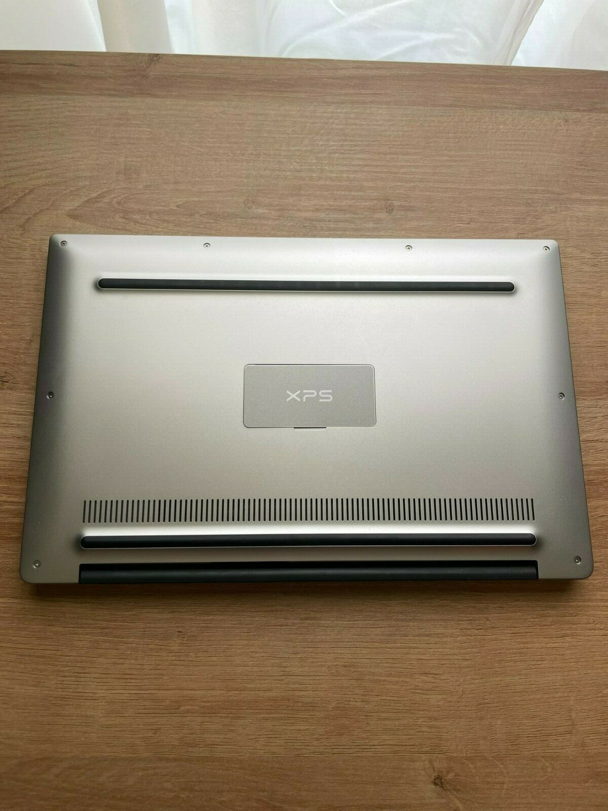 Dell XPS 13 9350 Signature Edition with Touch Excellent Used Condition