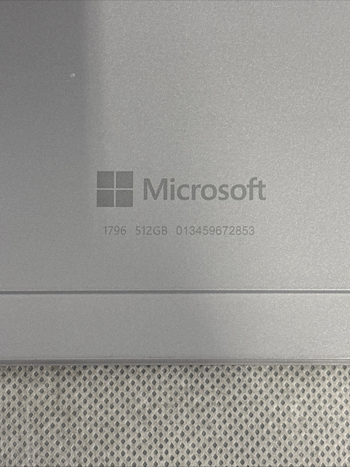 Microsoft Surface Pro 5th Gen. 1796 (512GB, Intel i7 7th, 16GB) Silver *Read*