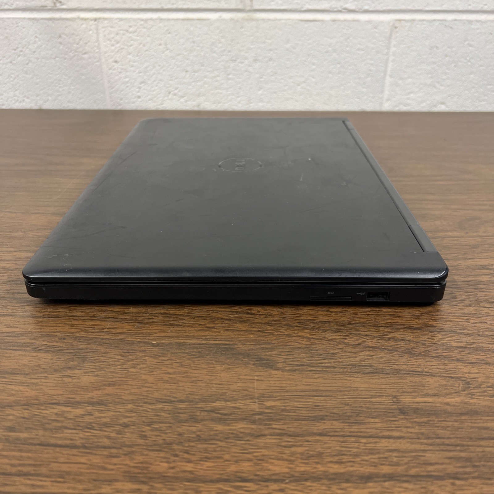 Dell Latitude E5550 i5-5300U 2.3GHZ 4GB RAM – NO HDD, NO OS, NO BATTERY