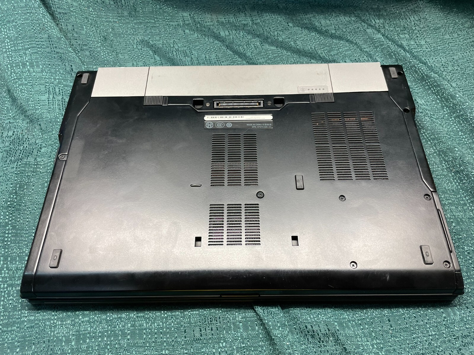 Dell Latitude E6510 i5-540M @2.53GHz 4GB RAM 15.6″ 250GB HDD w/ Power Adapter