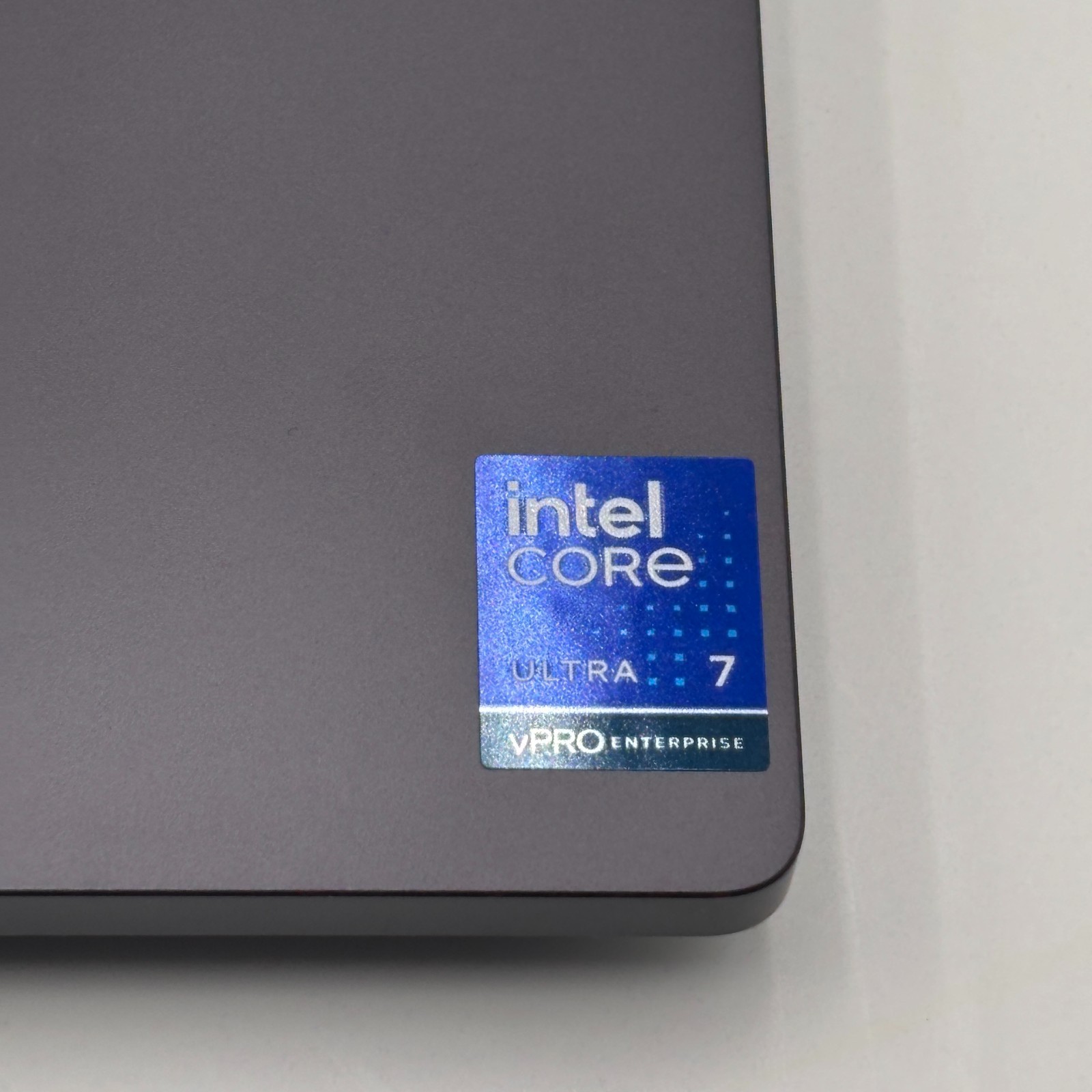 Dell Pro Max 16 Premium 16″ Intel Core Ultra 7 64GB RAM 1TB SSD RTX Pro 3000 BW