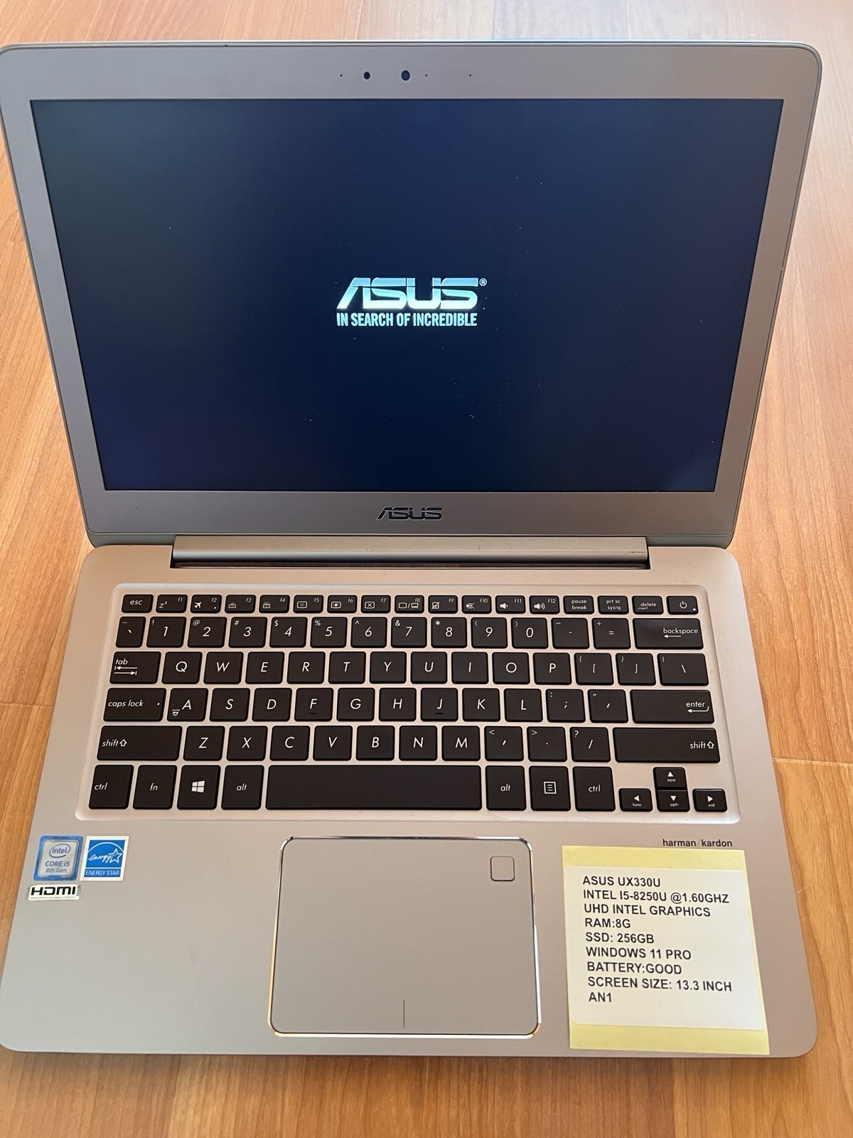 Asus Zen book UX330U I5 8th UHD Graphics,8G,256G SSD,Win11 Pro, 13.3” AN1