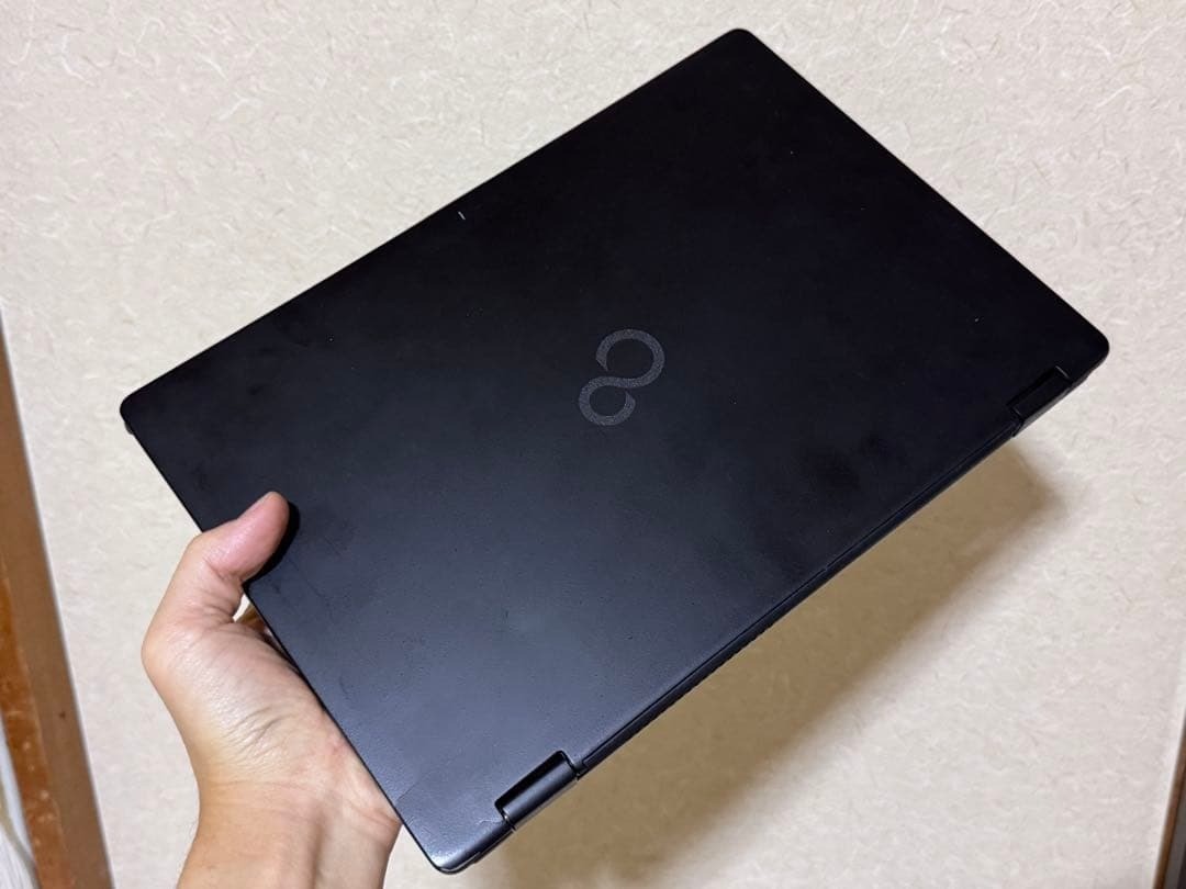 Fujitsu Lifebook U9311X/F Core i7-1145G7 2.6GHz 13.3 8GB SSD 256GB Win 11 ProF/S