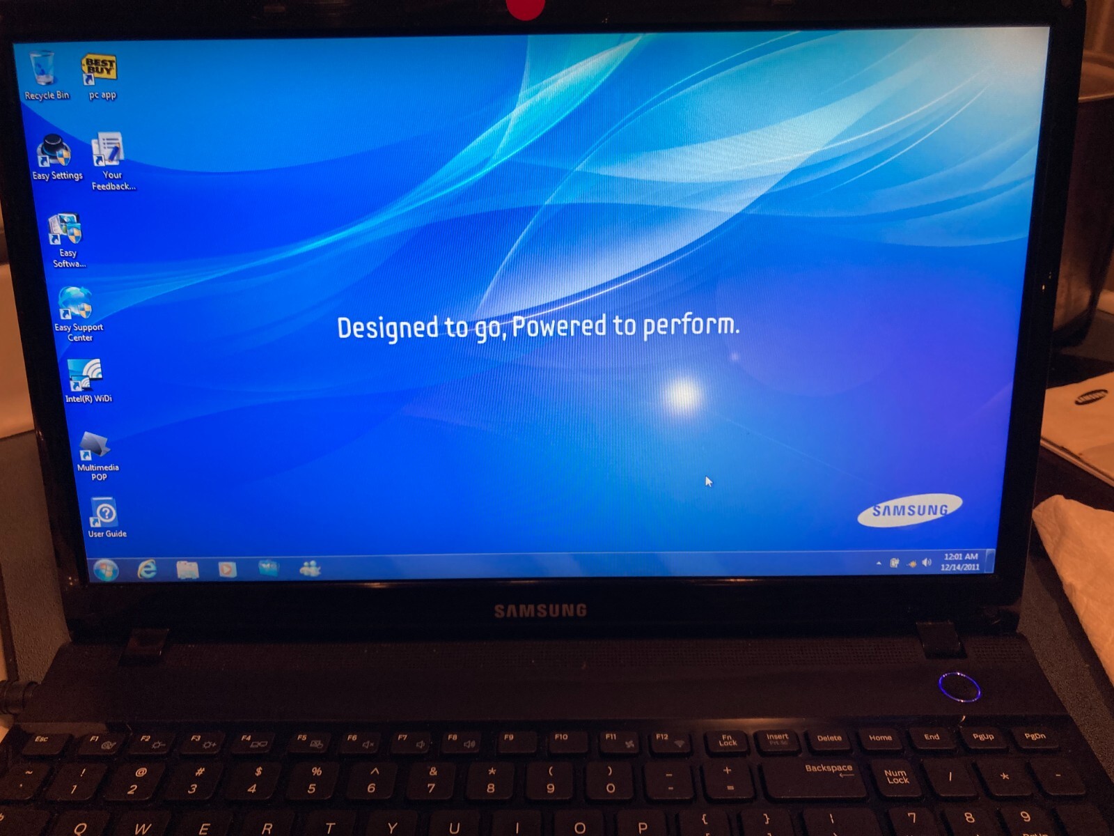 Samsung 300E5A/Core i3-Windows 7 /Webcam/DVD – 2350M CPU 2.30 GHZ 6.0GB 64 Bit O