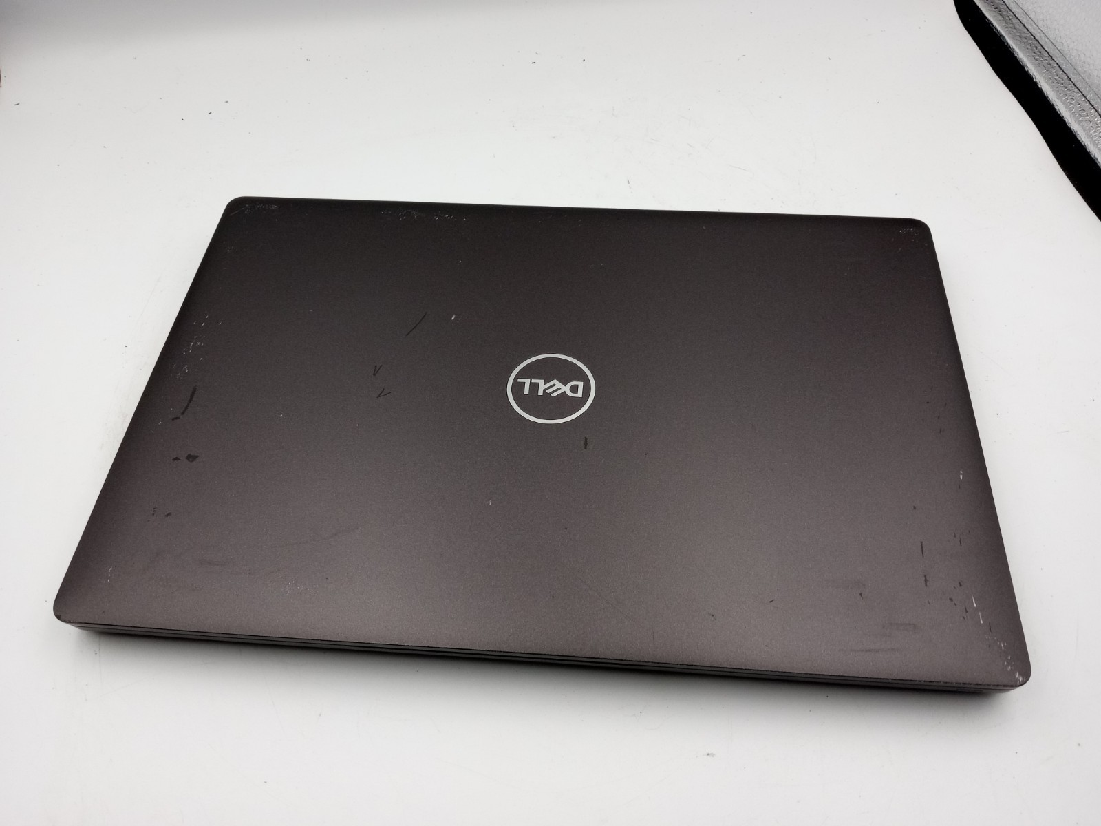 Lot of 44 – Dell Latitude 5400 14″ Touchscreen i5 8th Gen – BAD KEYBOARDS -RR