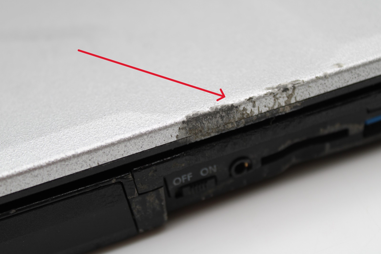 Panasonic ToughBook CF-54 MK2 _ i5-6300U _ 8GB / 480GB _ No OS / Batt