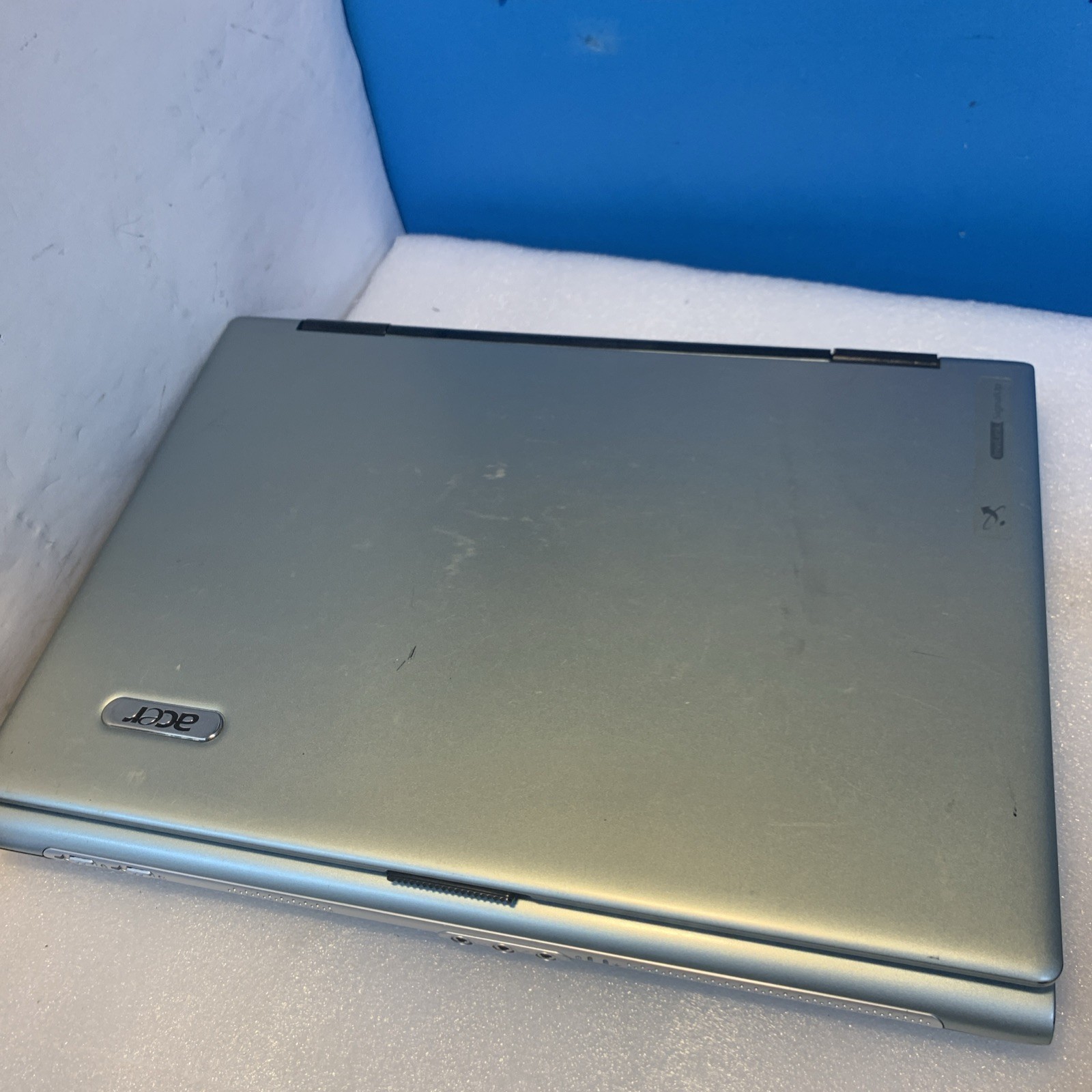 Acer TravelMate 2420 PM 1.7GHZ 1.5GB Ram 120GB HD Windows XP Pro SP3