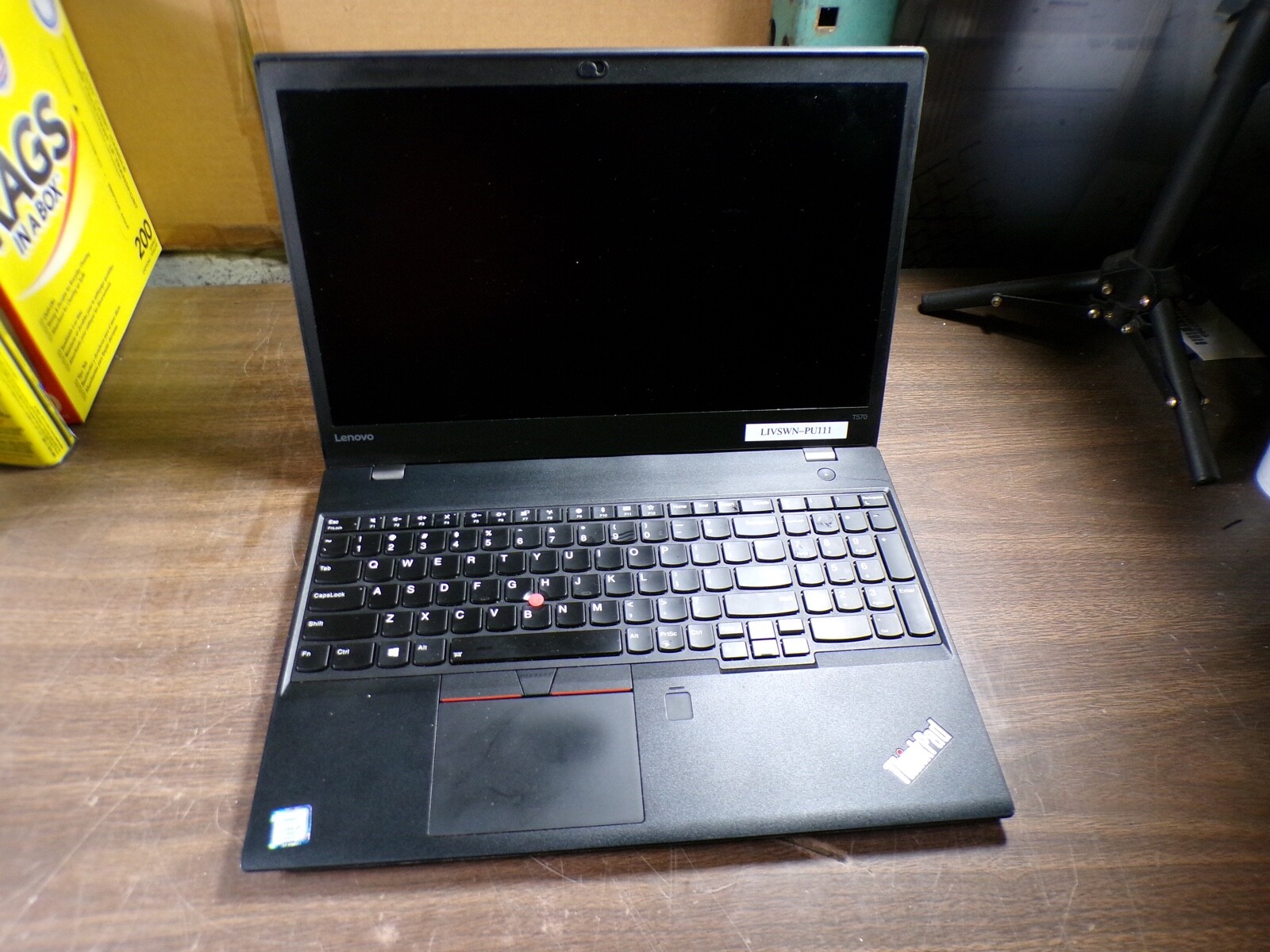 THINKPAD LENOVO T570 INTEL CORE i5-6300U 2.40GHZ 4GB RAM **NO HD/ NO CADDIE