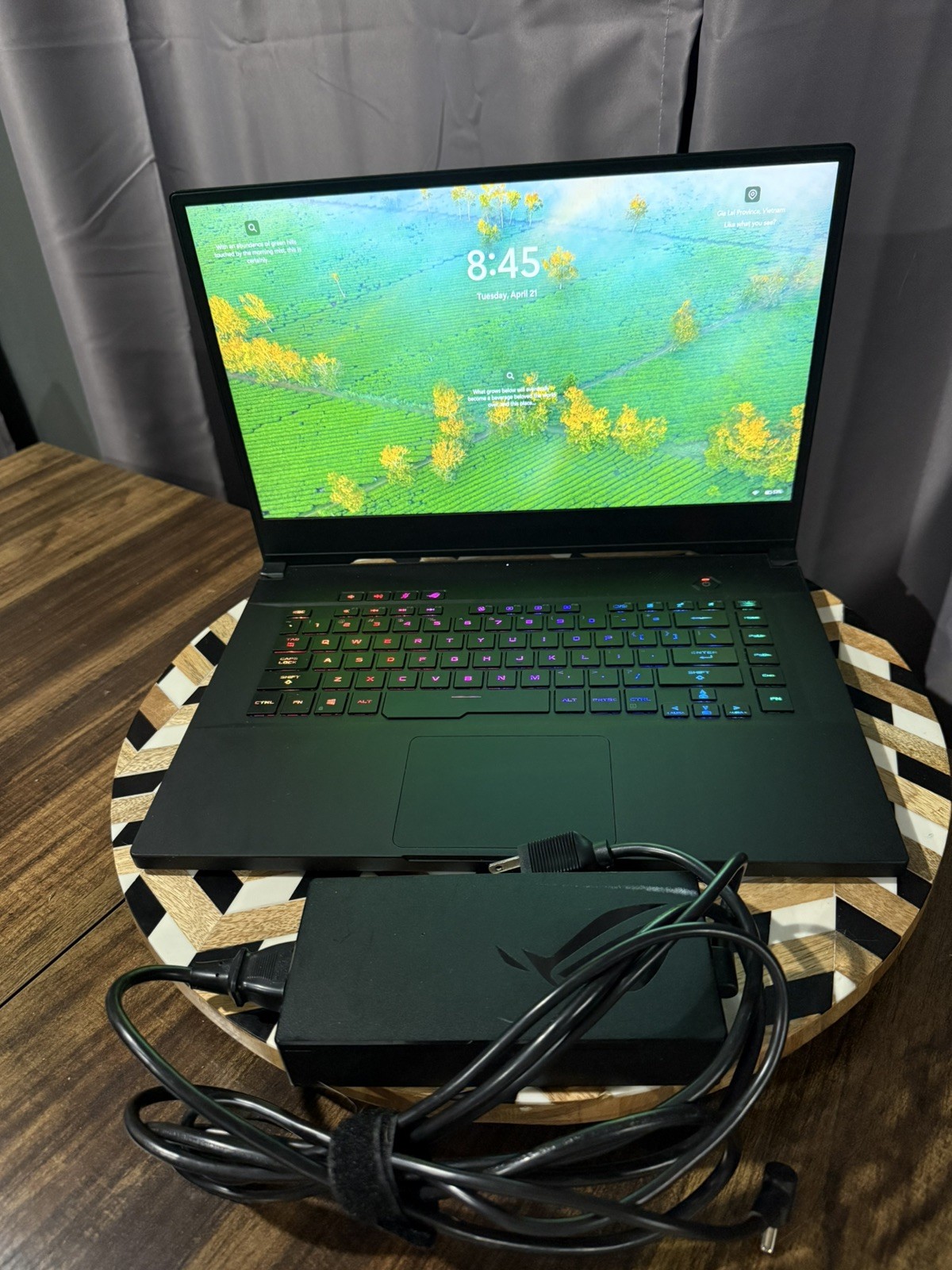 ASUS ROG Zephyrus GU502GV – i7-9750H / Nvidia RTX2060 / 16GB / 1TB / 144Hz 15.6”