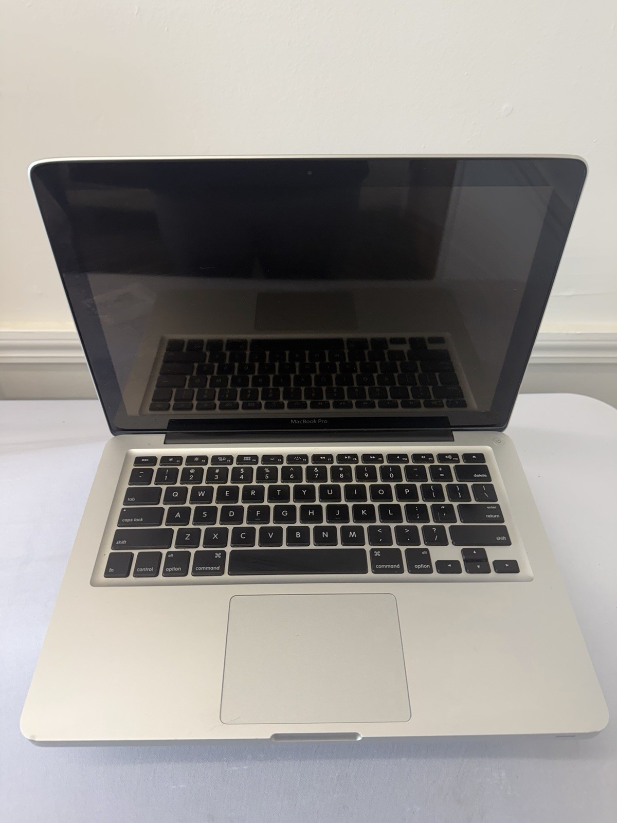 Apple Macbook Pro 2012 Laptop – Good Screen – Intel i5-3210M – Read Des