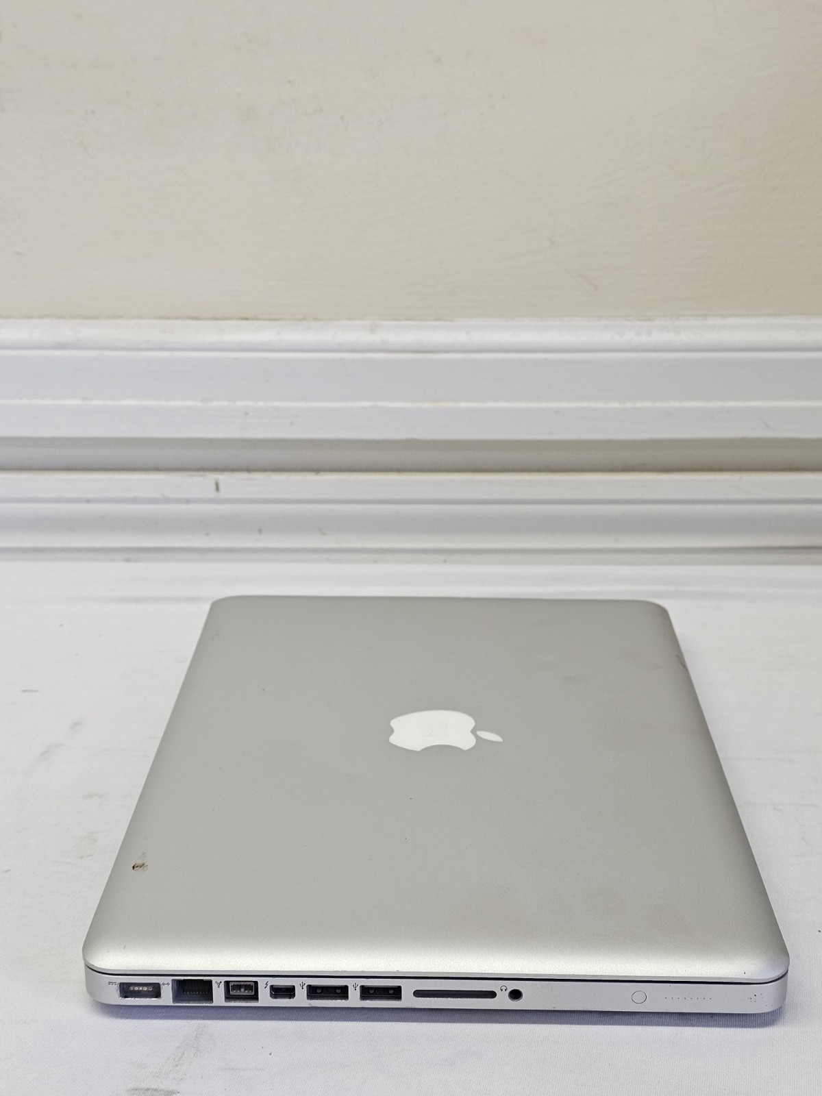 Apple MacBook Pro A1278 Laptop – i5-2435M – 4GB RAM – Parts – NO HDD/OS – Read